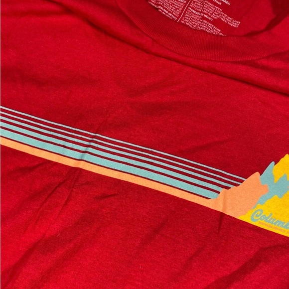NWT COLUMBIA Men’s T Shirt Medium Red Graphic Short Sleeve Athletic Outdoors - Picture 3 of 3